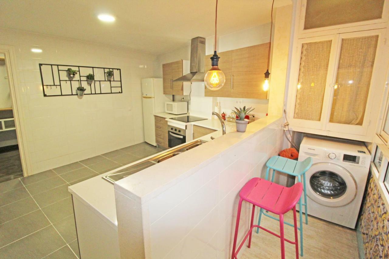Centrico Y Espacioso Piso En Barrio Tranquilo Alicante Buitenkant foto