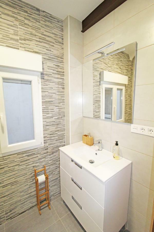 Centrico Y Espacioso Piso En Barrio Tranquilo Alicante Buitenkant foto